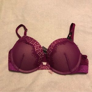 Victoria’s Secret Bombshell bra 32C NWT
